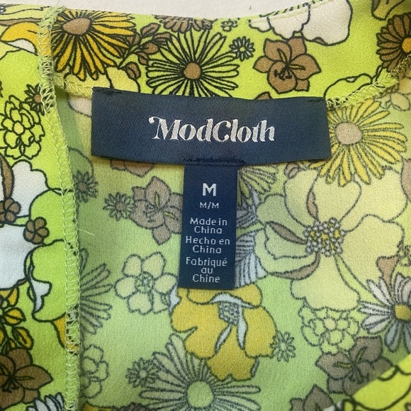 ModCloth Size M Shift Mini Dress Bright Green/Yellow Daisy Retro Inspired 60’s - Picture 7 of 14